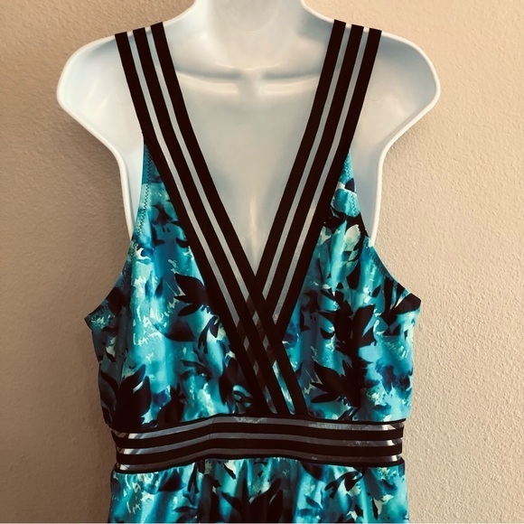 Summer Mae Women's Cross V-Neck Mesh Hollow Out Tummy Control Swimdress Size 3XL - Picture 7 of 16